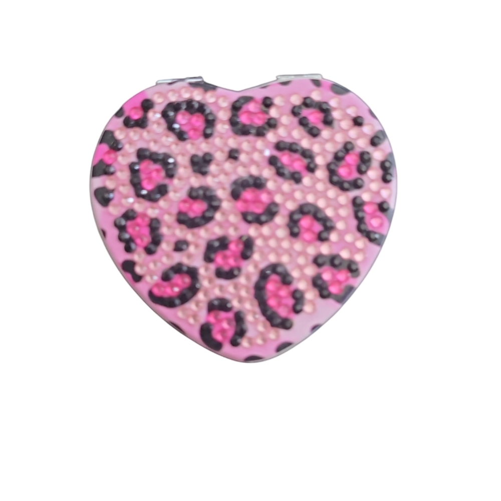 Heart charm compact mirror